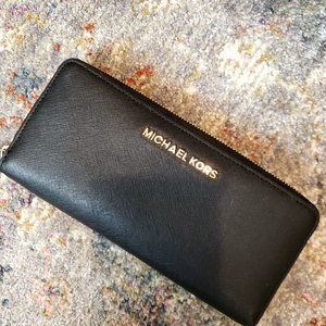 Michael Kors Black Zip Closure Wallet